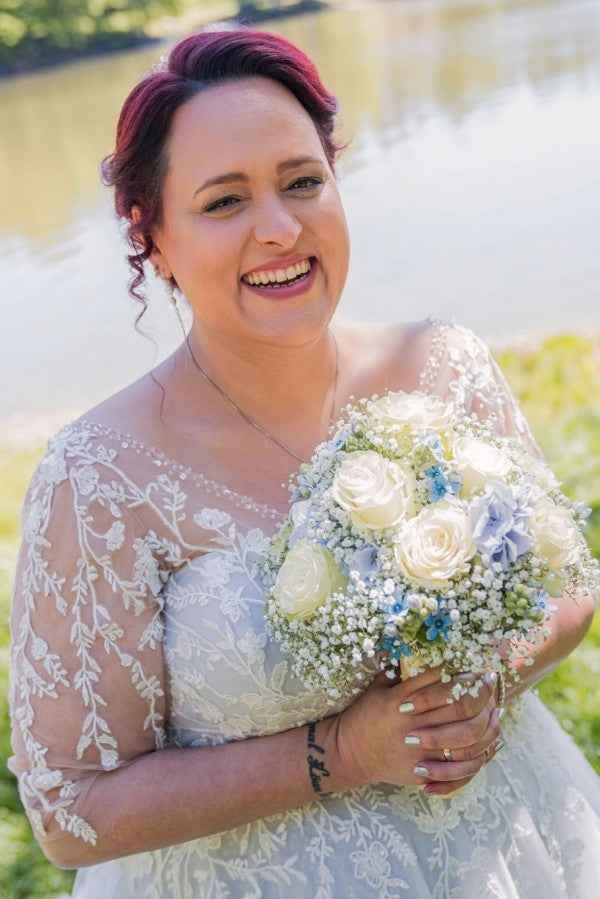 Dressystars Plus Size Wedding Dress 3/4 Sleeve A Line Tulle Bridal Gown with Lace Appliques