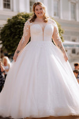 Dressystars Plus Size Wedding Dress Scoop Neck Long Sleeve A Line Bridal Gown with Lace