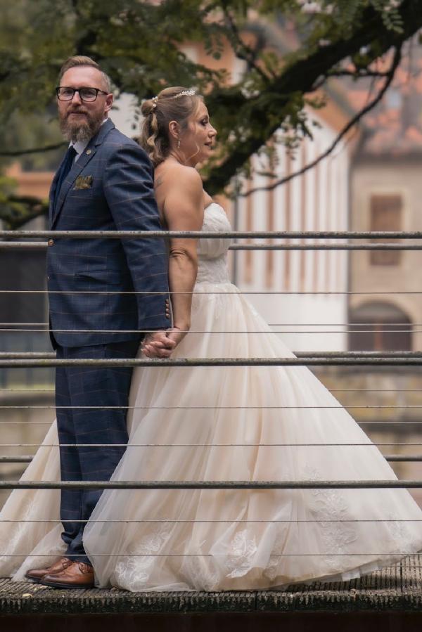 Dressystars Plus Size Wedding Dresses Sweetheart Neck A Line Bridal Gowns with Lace Appliques