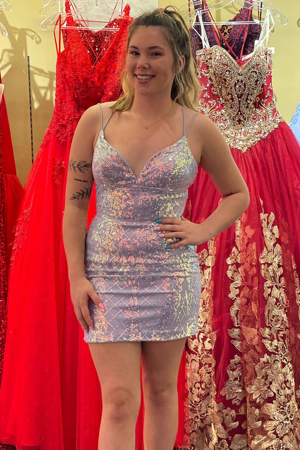 Dressystars Purple Homecoming Dress Sequined Lace-Up Back Tight Short Prom Dress