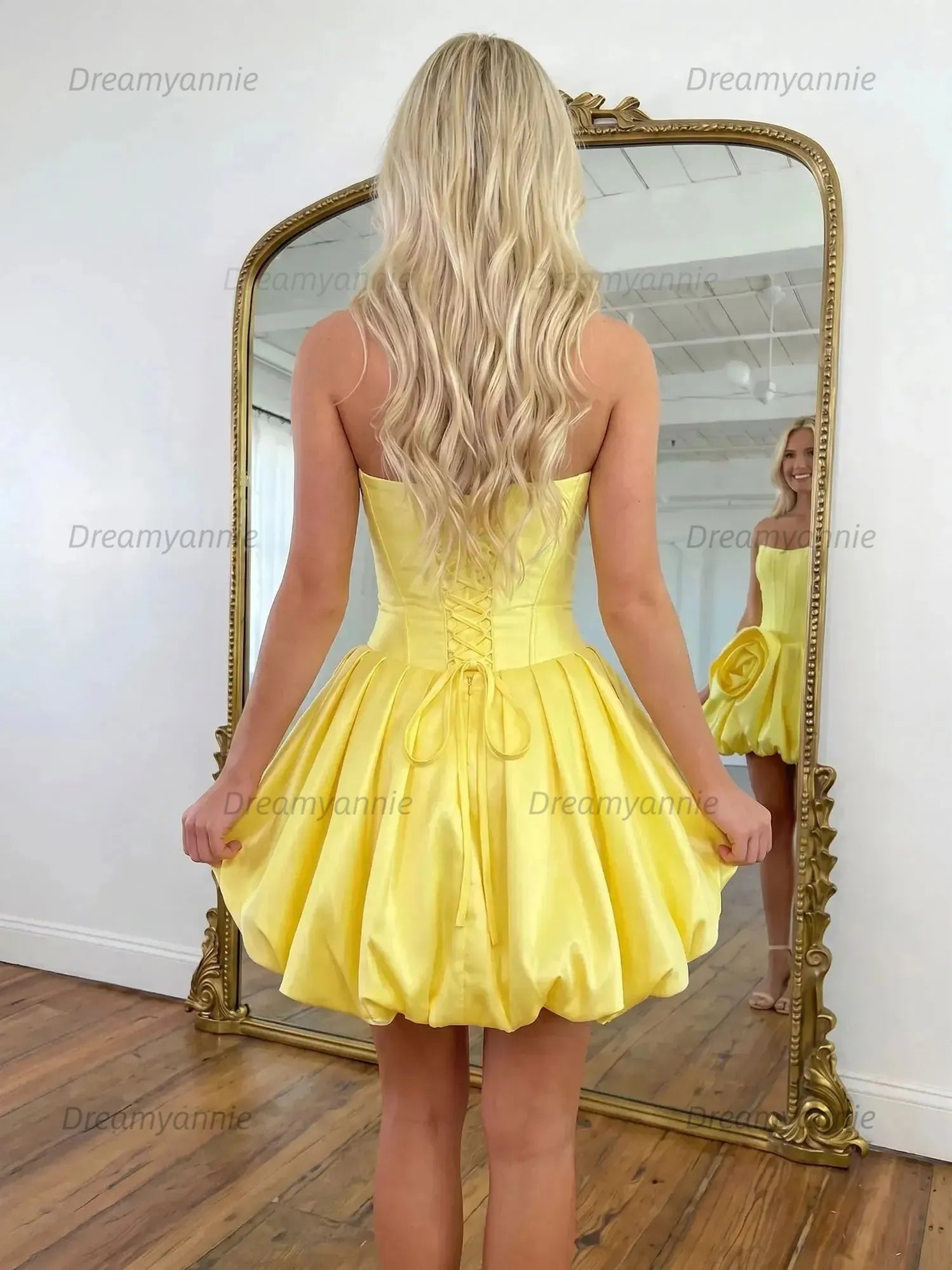 Dressystars Red Floral Strapless Satin A-Line Corset Short Homecoming Dress
