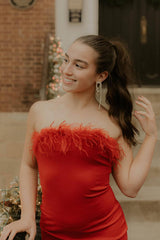 Dressystars Red Homecoming Dress Satin Tight Short Prom Dress with Feathers