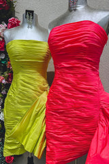 Dressystars Red Homecoming Dress Strapless Ruched Tight Short Prom Dress with Ruffles