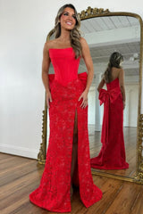 Dressystars Red Lace Formal Gown With Structured Corset Bodice And Statement Bow Formal Evening Gown