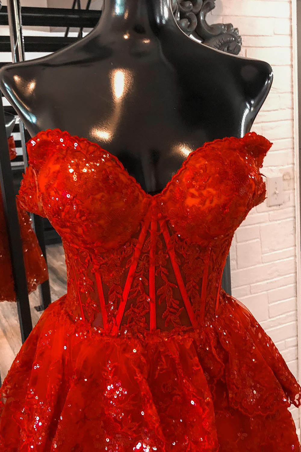 Dressystars Red Tiered Homecoming Dress Corset Sleeveless Short Cocktail Dress