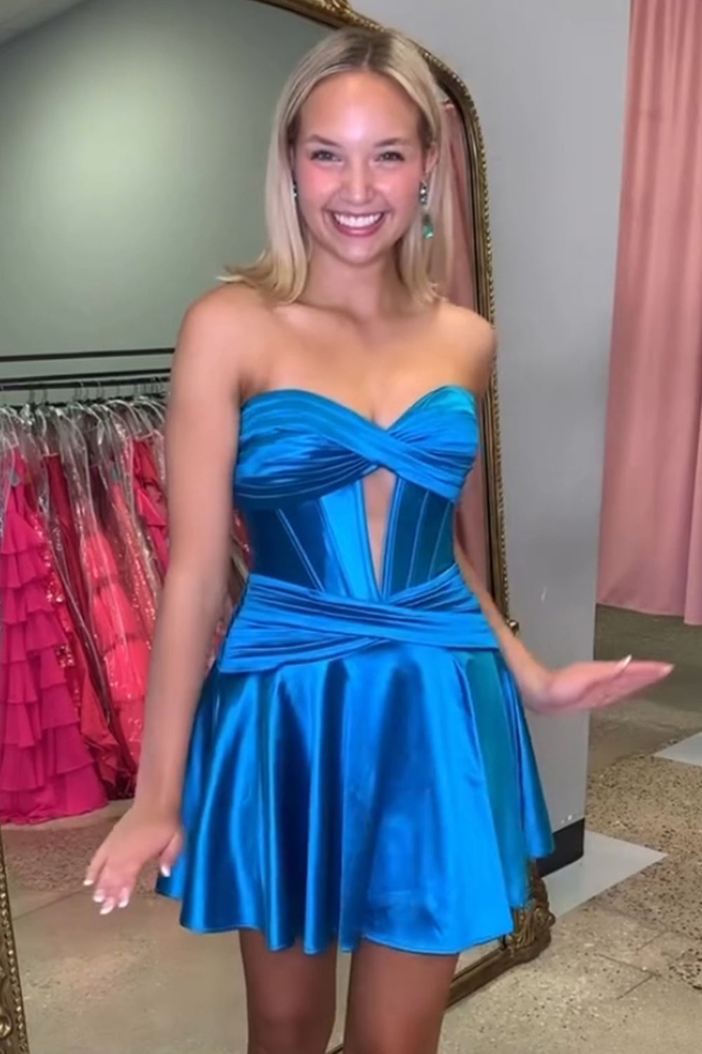 Dressystars Royal Blue Homecoming Dress A Line Strapless Corset Short Prom Dress with keyhole