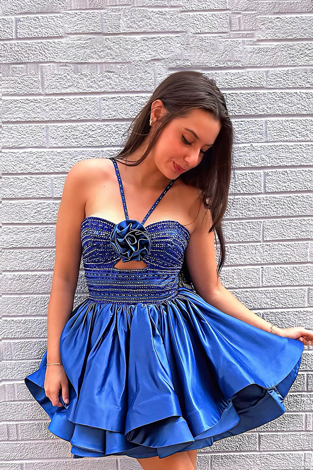 Dressystars Royal Blue Ruffled Homecoming Dresses Halter Beaded Short Cocktail Dresses With 3D Flower