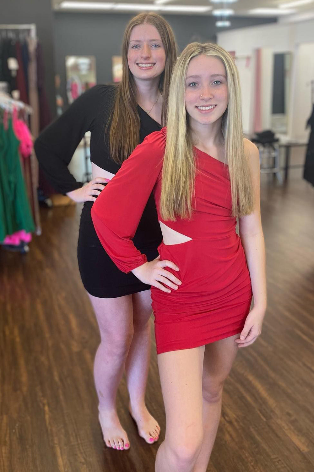 Dressystars Simple Black Homecoming Dress One Shoulder One Sleeve Cut Out Tight Short Prom Dress