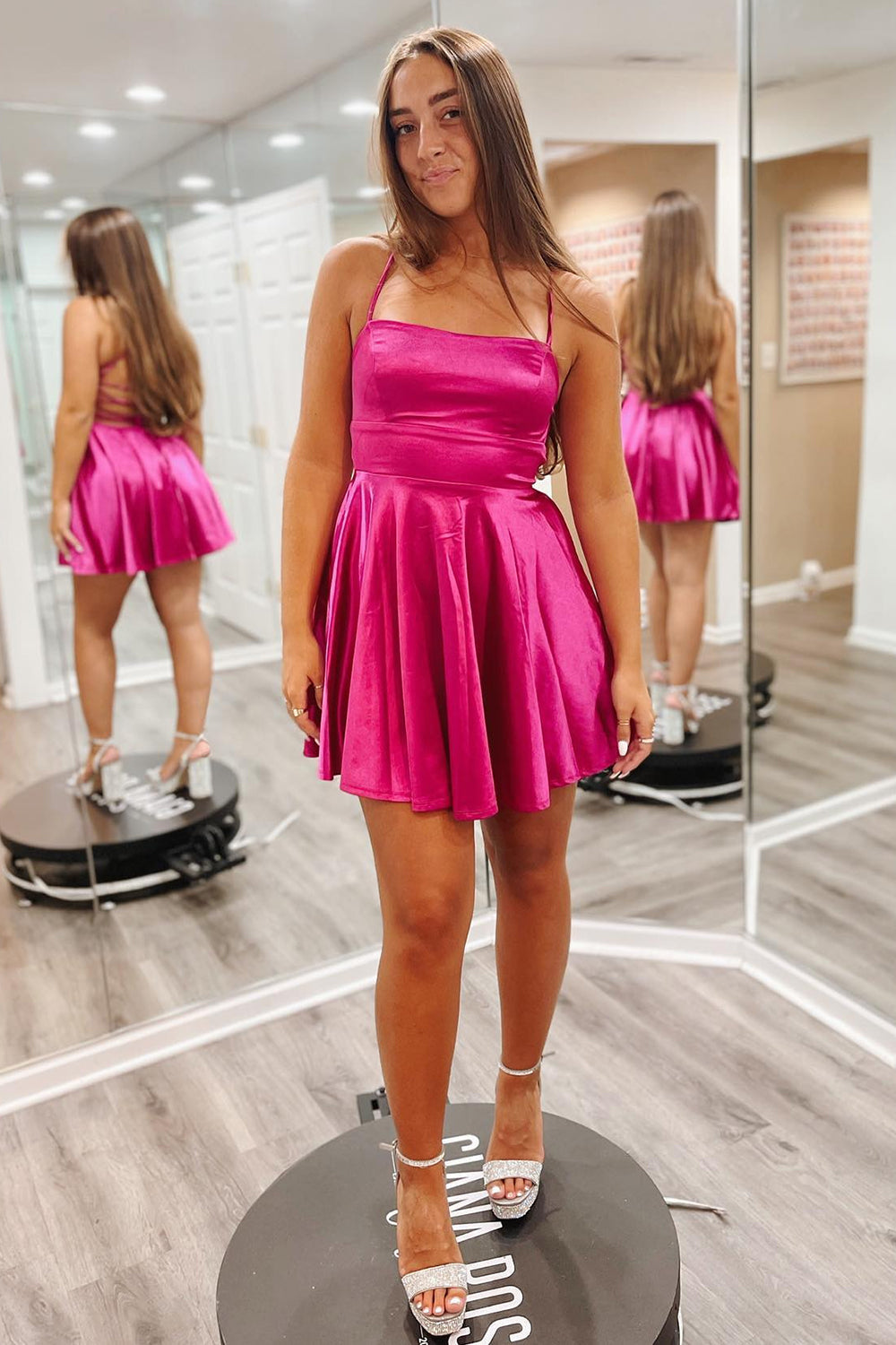 Dressystars Simple Fuchsia Homecoming Dress Spaghetti Straps Backless A-Line Short Prom Dress