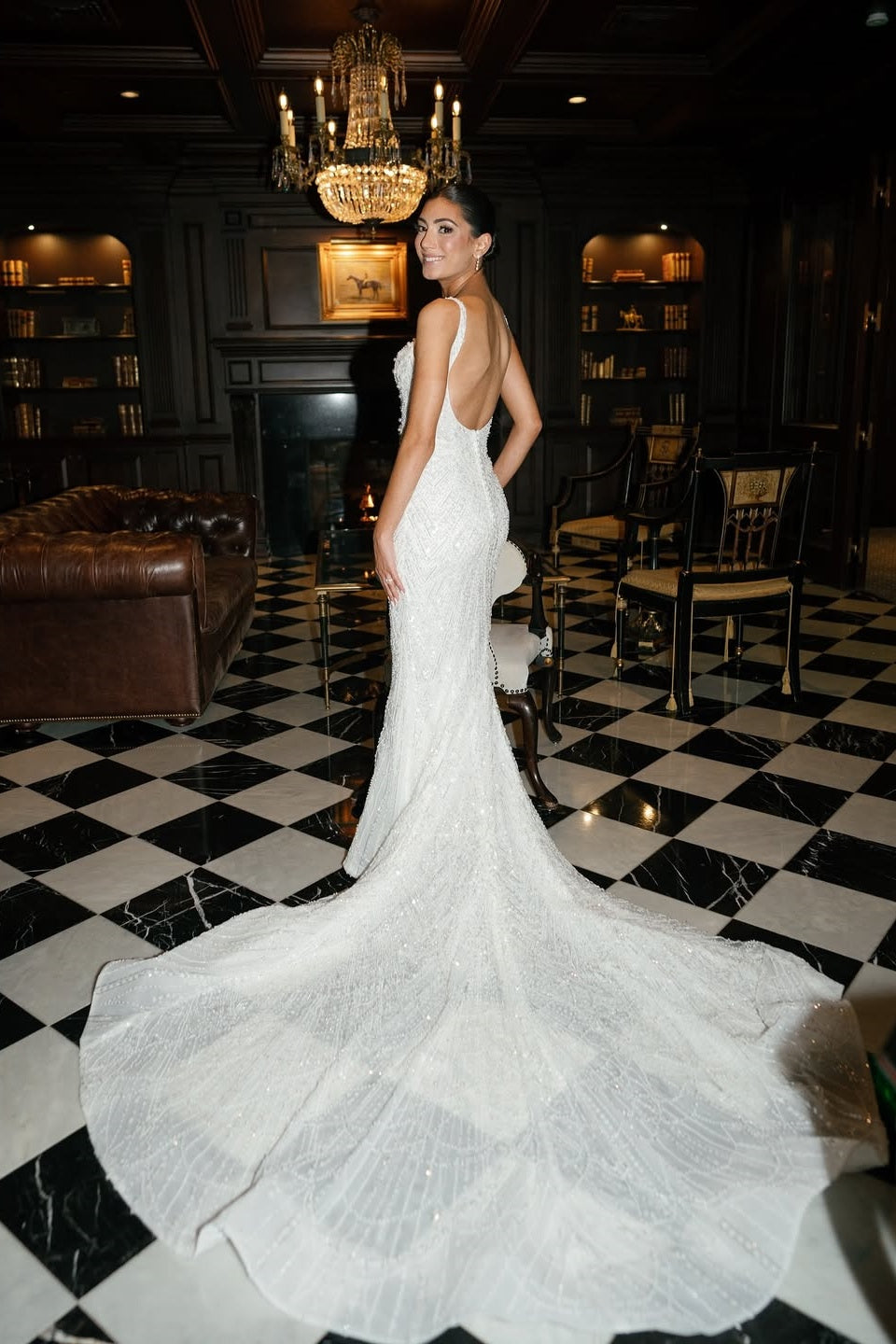 Dressystars Spaghetti Straps Wedding Dress Mermaid Sleeveless Backless Beaded Bridal Dress