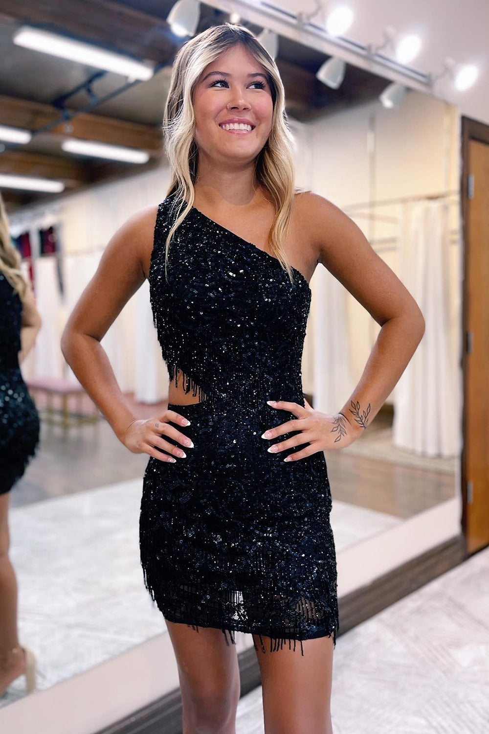 Dressystars Sparkly Black One Shoulder Short Homecoming Dress