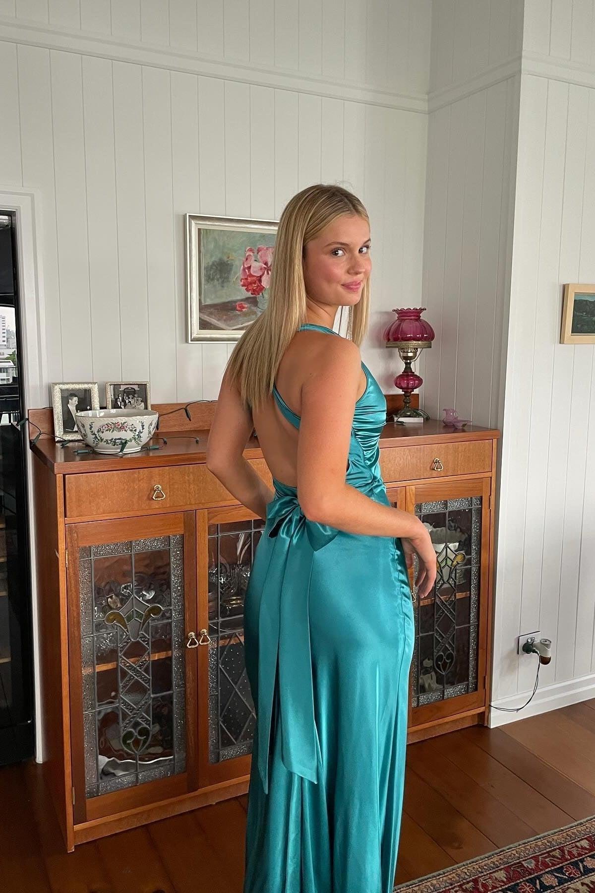Dressystars Stylish Sheath V Neck Green Long Party Dress With Open Back Bowknot Formal Evening Gown