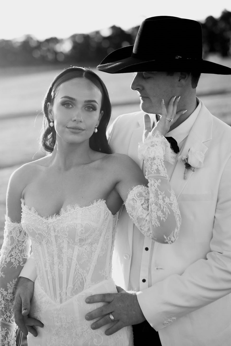 Dressystars Sweetheart Beach Wedding Dress Mermaid Corset Lace Panel Train Bridal Gown