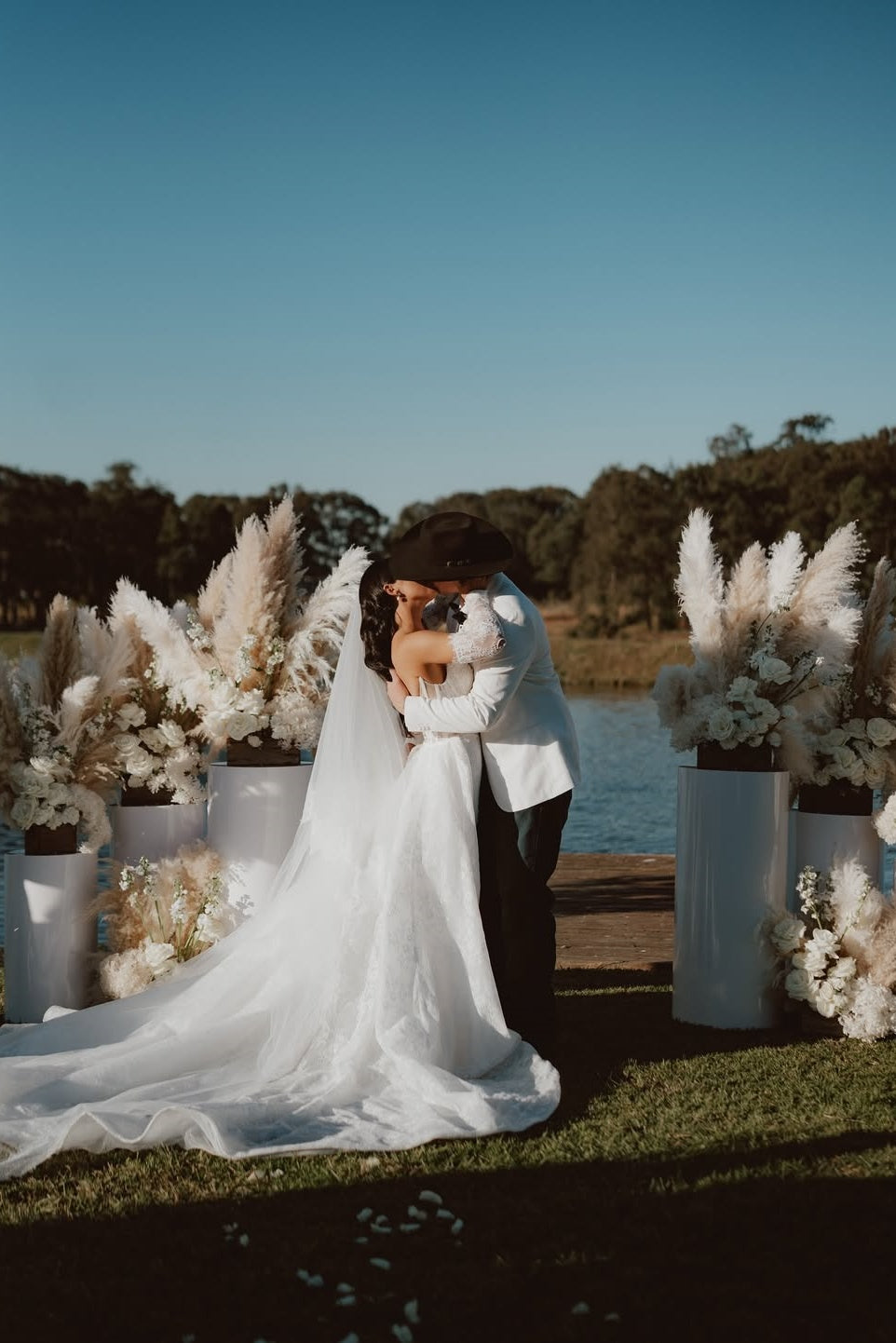 Dressystars Sweetheart Beach Wedding Dress Mermaid Corset Lace Panel Train Bridal Gown