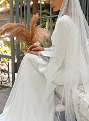 Dressystars Trumpet Mermaid Plunge Neck Long Sleeves Chapel Train Elastic Satin Wedding Dress with Lace