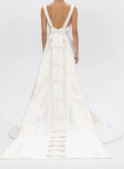 Dressystars Trumpet Mermaid Scoop Neck Sleeveless Satin Wedding Dress with Detachable Bow Train
