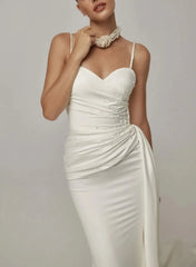 Dressystars Trumpet Mermaid Sweetheart Sleeveless Chapel Train Crepe Satin Wedding Dress with Beading