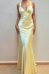 Dressystars V-Neck Cross Back Yellow Satin Prom Gown With Ruched Detailing Formal Evening Gown