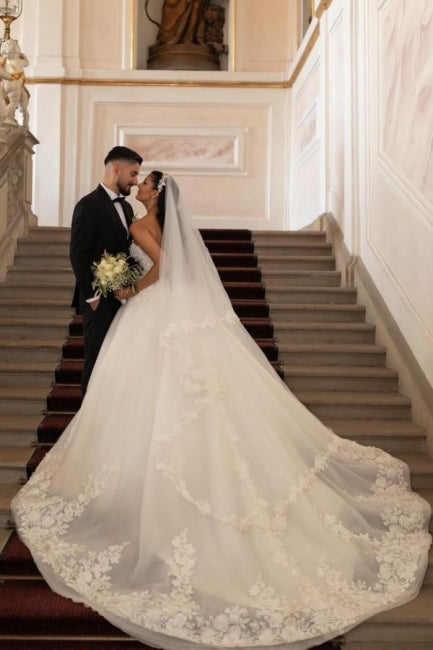 Dressystars Wedding Dress A Line White Strapless Bridal Gown With Lace