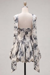 Dressystars White & Black Floral Strapless Keyhole A-Line Short Homecoming Dress