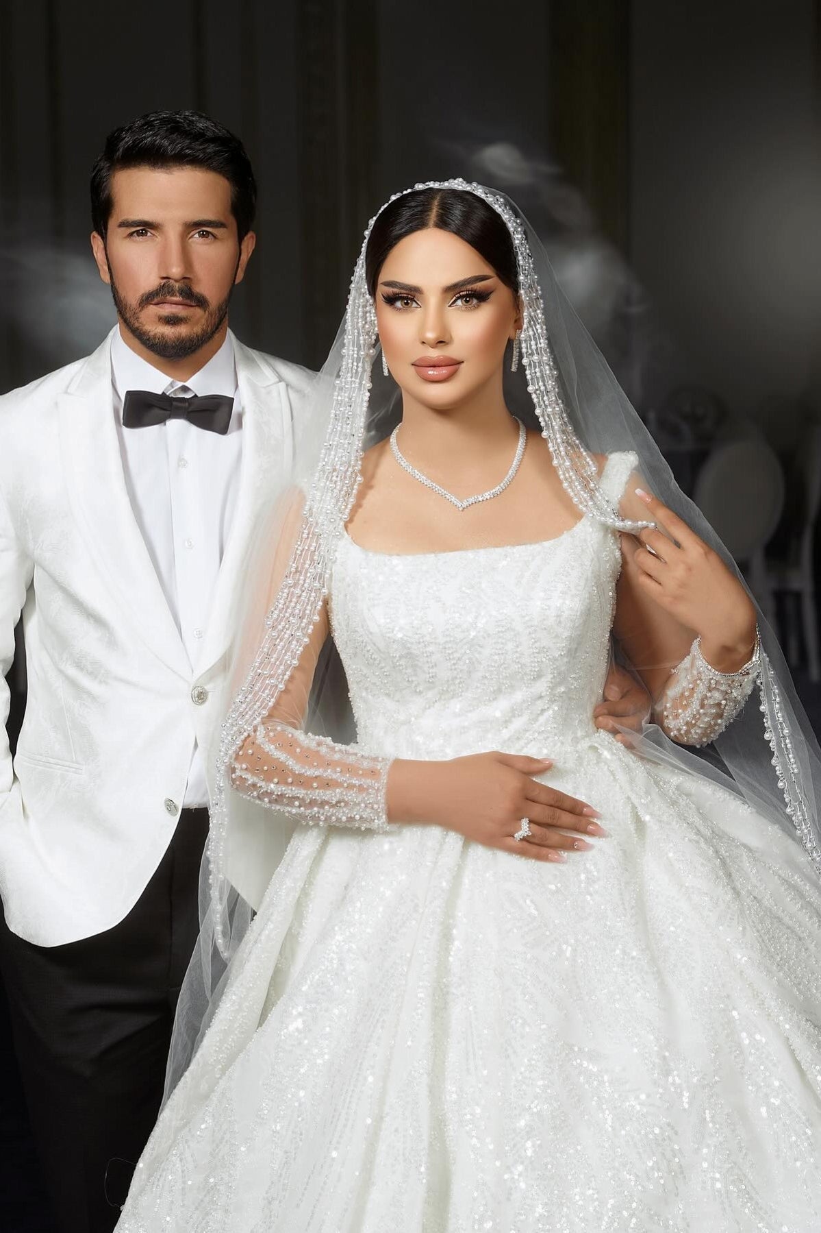 Dressystars White Wedding Dress A Line Square Spaghetti Strap Sequined Ball Gown Satin Bridal Gown With Ruffles