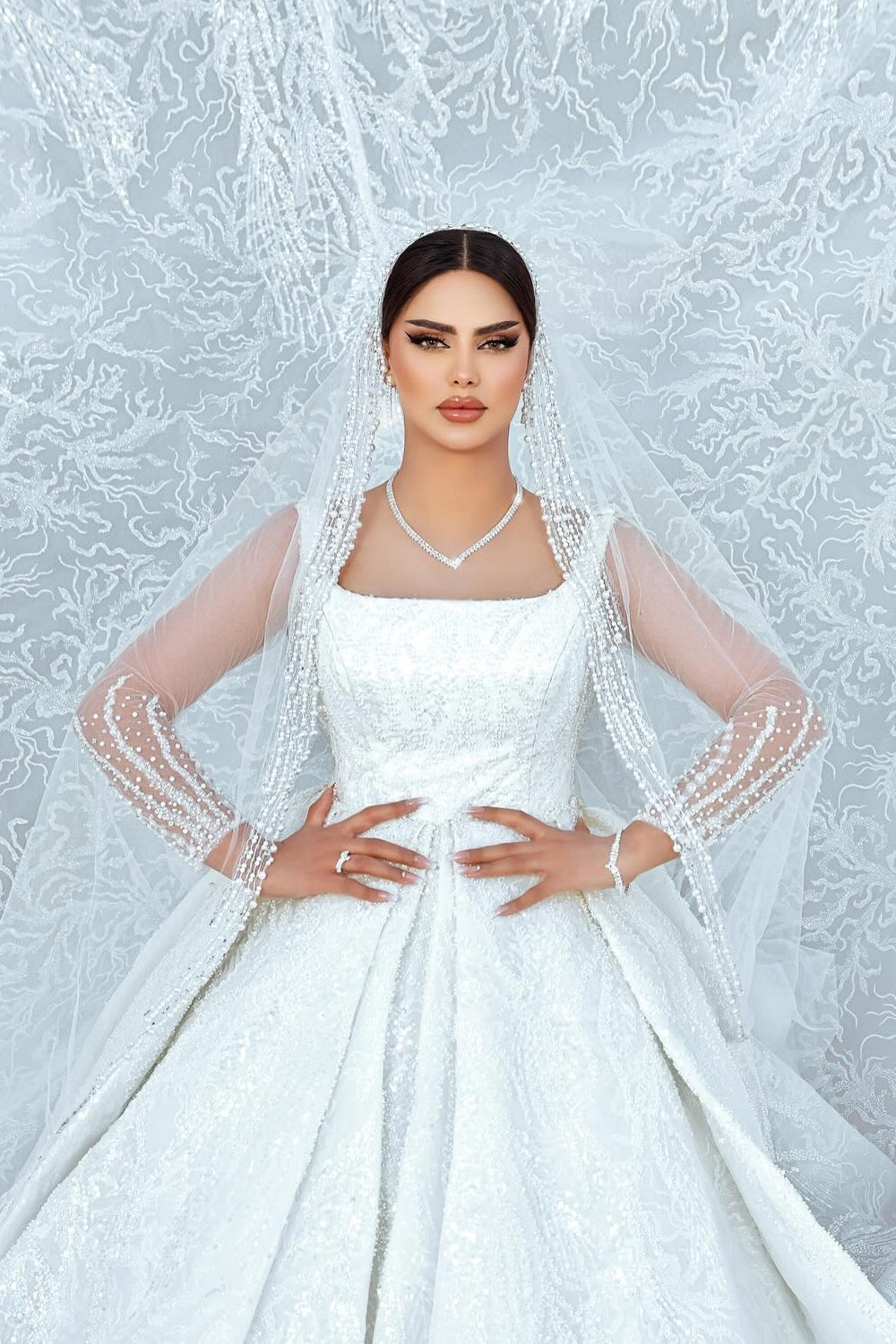 Dressystars White Wedding Dress A Line Square Spaghetti Strap Sequined Ball Gown Satin Bridal Gown With Ruffles