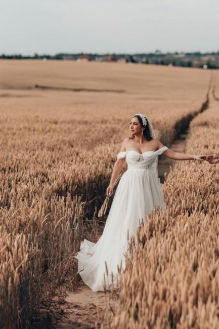Dressystars White Wedding Dress A Line Tulle Sleeveless Bridal Gown With Lace