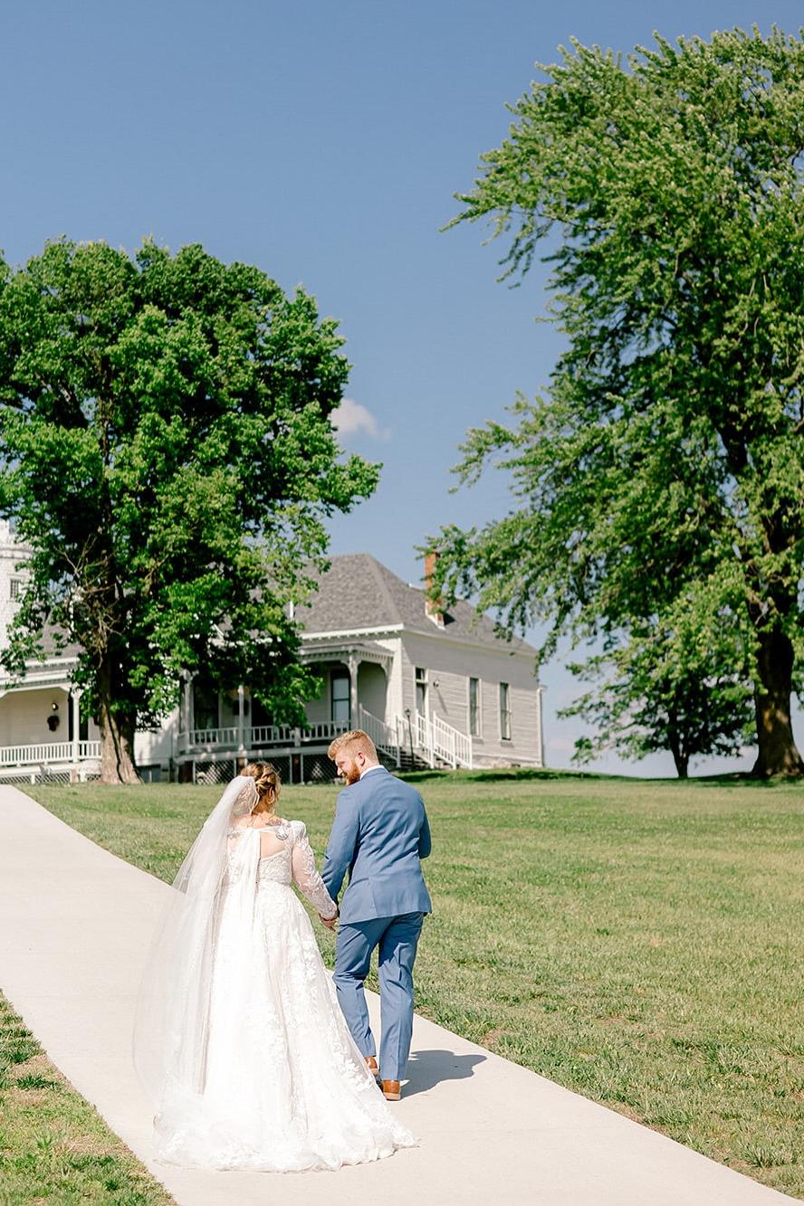 Dressystars White Wedding Dress A Line V Neck Sleeves Lace Chapel Train Bridal Gown With Appliques