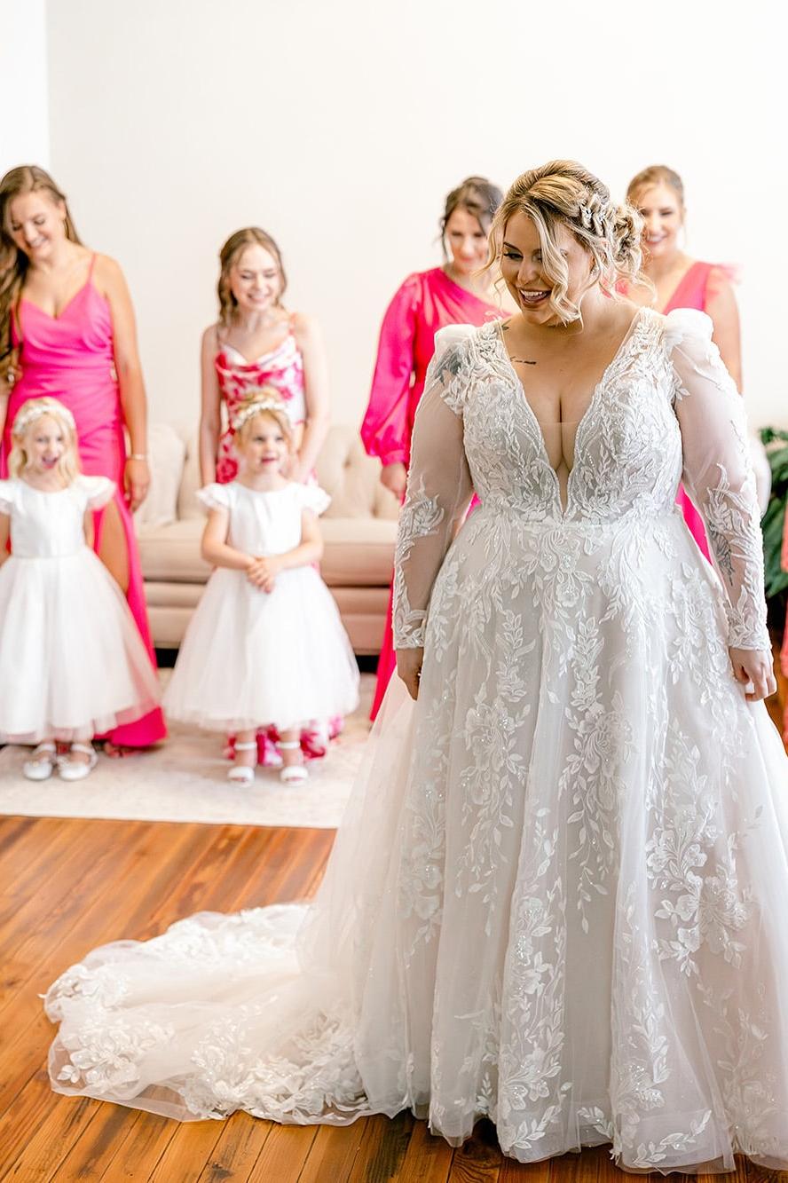 Dressystars White Wedding Dress A Line V Neck Sleeves Lace Chapel Train Bridal Gown With Appliques