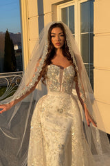 Dressystars White Wedding Dress Column Strapless Beaded Sequined Sleeveless Panel Train Lace Bridal Gown With Rhinestone