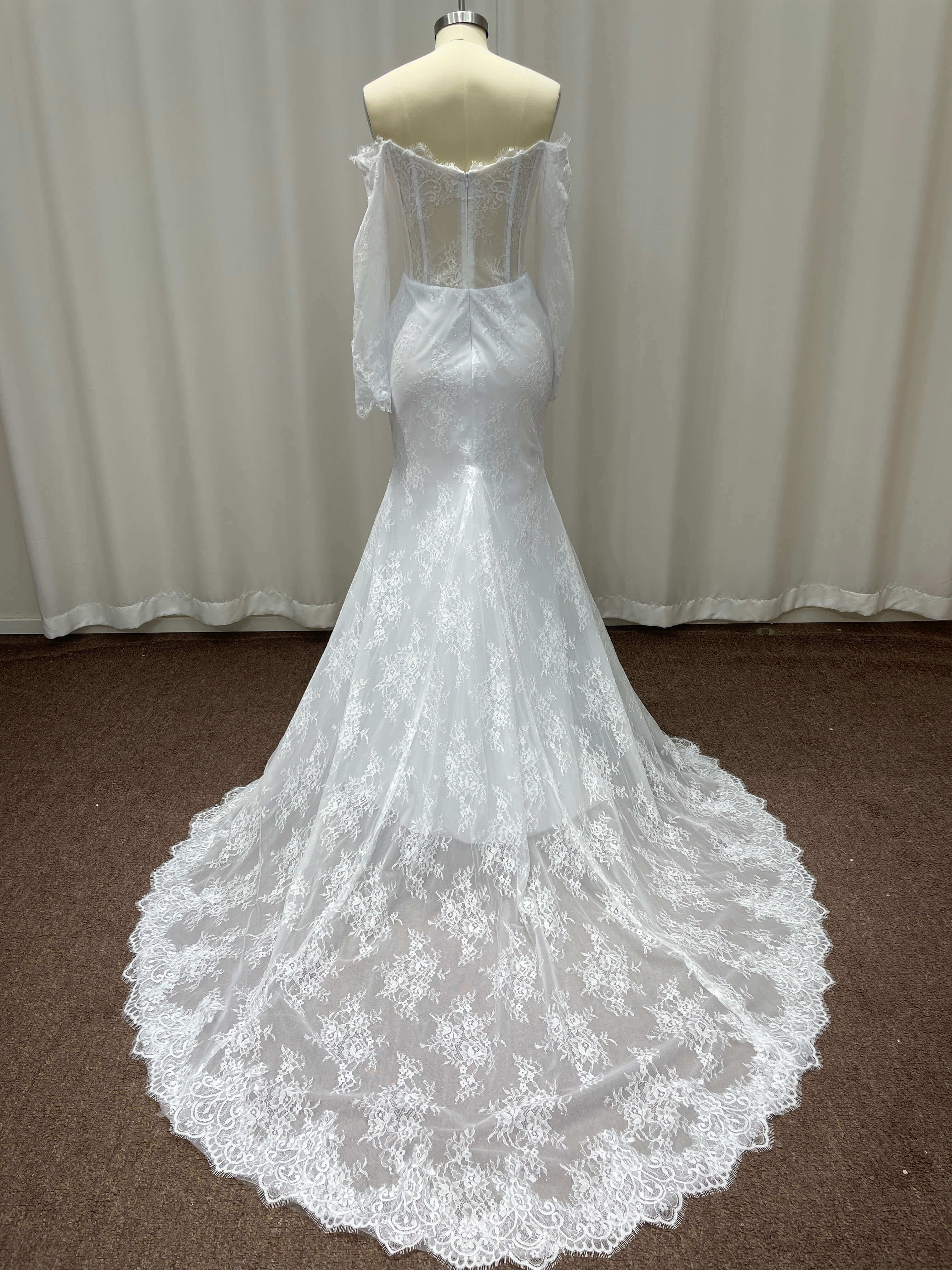 Dressystars White Wedding Dress Lace Mermaid Sweetheart Off The Shoulder Beaded Sleeves Sweep Train Bridal Gown