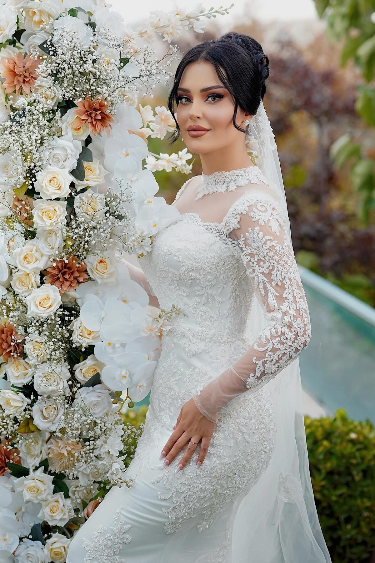 Dressystars White Wedding Dress Mermaid High Neck Lace Sleeves Sequined Tulle Bridal Gown With Appliques