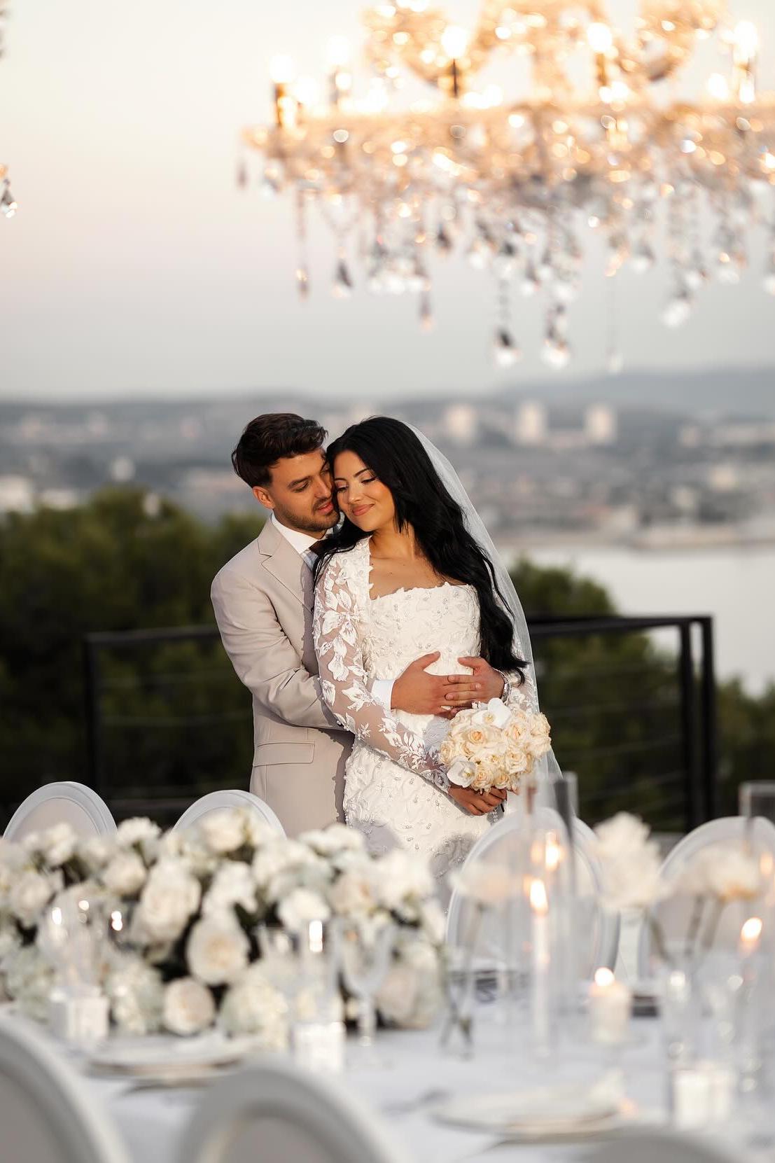 Dressystars White Wedding Dress Mermaid Lace Square Sleeves Beaded Bridal Gown With Pearls