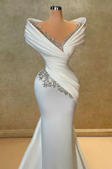Dressystars White Wedding Dress Mermaid Off The Shoulder Lace Satin Bridal Gown With Rhinestones
