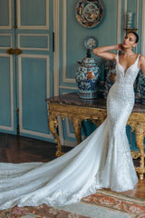 Dressystars White Wedding Dress Mermaid Spaghetti Strap Backless Lace Tulle Bridal Gown With Appliques