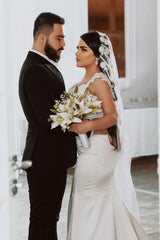 Dressystars White Wedding Dress Mermaid Spaghetti Strap Square Sleeveless Sweep Train Satin Bridal Gown With Appliques