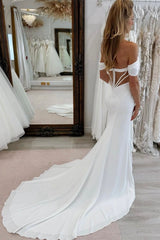 Dressystars White Wedding Dress Mermaid Strapless Off The Shoulder Sleeveless Chapel Train Satin Bridal Gown With Slit