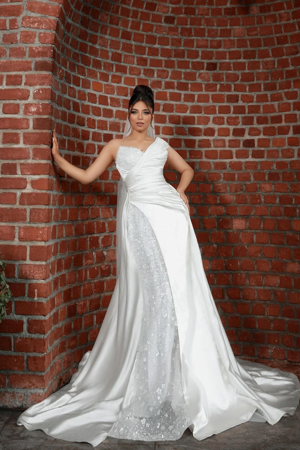 Dressystars White Wedding Dress Mermaid Sweetheart One Shoulder Sleeveless Sequined Lace Panel Train Satin Bridal Gown