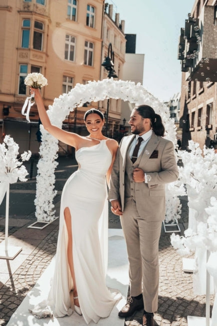 Dressystars White Wedding Dress One Shoulder Sleeveless Beading Bridal Gown With Slit