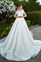 Dressystars White Wedding Dress One Shoulder Sleeveless Sweep Train Ball Gown Satin Bridal Gown With 3D Flowers