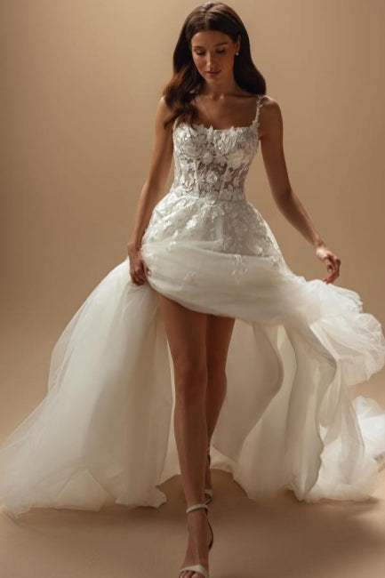Dressystars White Wedding Dress Spaghetti Strap A Line Court Train Tulle Bridal Gown With Appliques