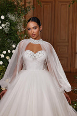 Dressystars White Wedding Dress Sweetheart Ball Gown Sweep Train Tulle Bridal Gown With Rhinestones