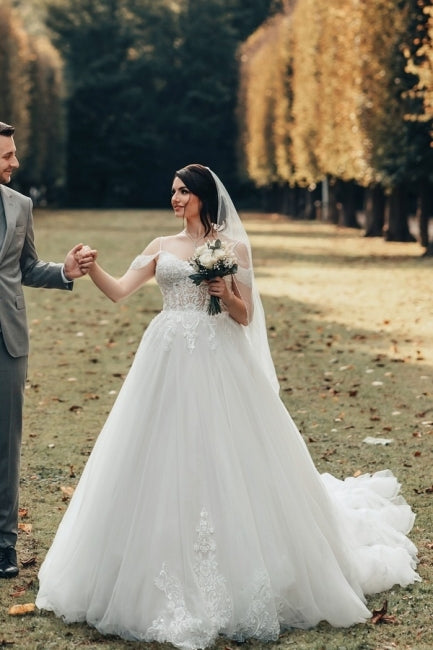 Dressystars White Wedding Dress Sweetheart Off The Shoulder Sleeveless Lace Ball Gown Tulle Bridal Gown With Appliques