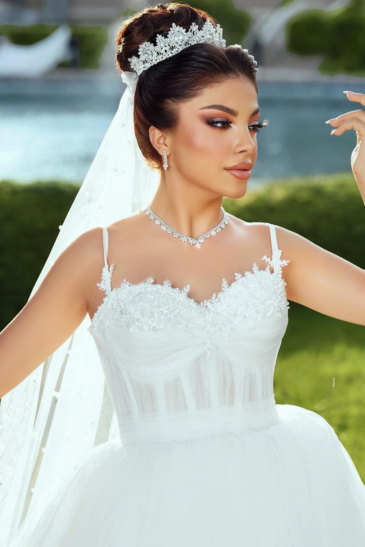 Dressystars White Wedding Dress Sweetheart Spaghetti Strap Sleeveless Ball Gown Tulle Bridal Gown