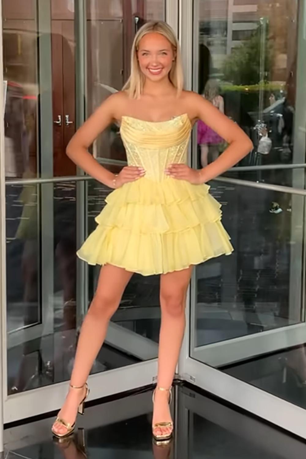 Dressystars Yellow Beaded Homecoming Dresses Strapless Short Corset Cocktail Dresses