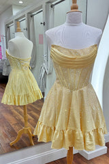 Dressystars Yellow Beaded Homecoming Dresses Strapless Short Corset Cocktail Dresses