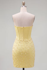 Dressystars Yellow Strapless Beaded Tight Short Corset Homecoming Dress
