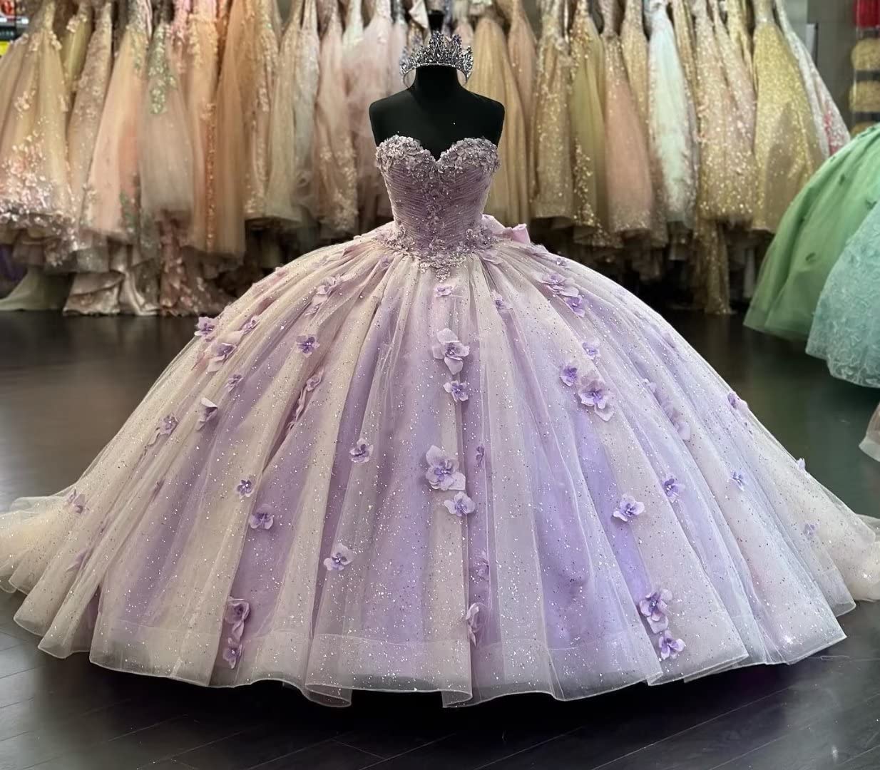 Elegant Ball Gown Strapless Beaded 3D Flower Lace Appliques Bow Knot Sweep Train Lilac Tulle Quinceanera Dresses For Sweet 16