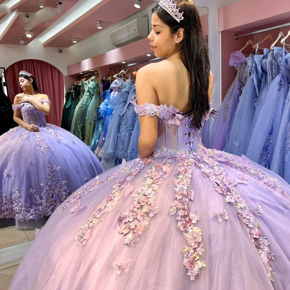 Elegant & Classic Ball Gown Off Shoulder Beaded Lace Butterfly Appliques Lavender Tulle Quinceanera Dress Princess Evening Party Gown For Sweet 16