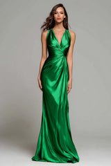 Dressystars Elegant Gold Ruched V-Neck Mermaid Long Metallic Prom Dress